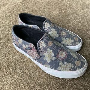Van slip on